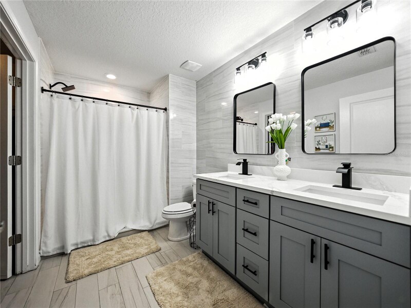 Building Photo - 149 Cascade Bend Dr