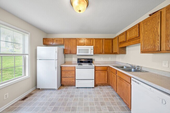 Building Photo - Kingsbury Drive-936A