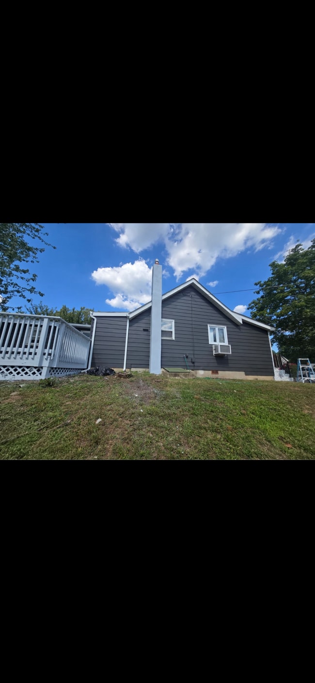 Building Photo - 2359 Morse Ave