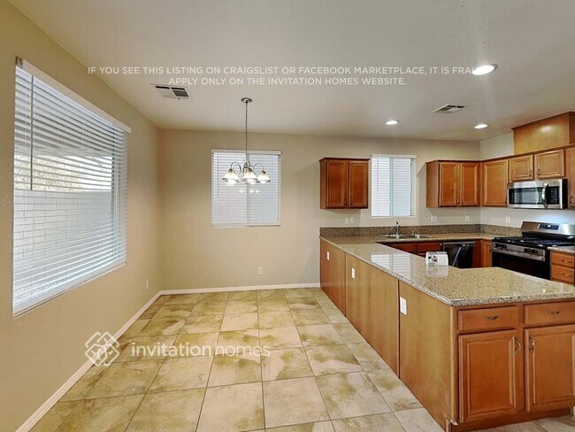 Building Photo - 8344 S Pioneer Way