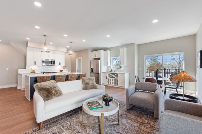 Building Photo - 4478 Butterfield Pl