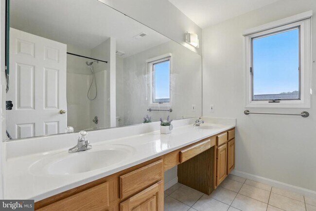 Building Photo - 2868 Pebble Beach Dr