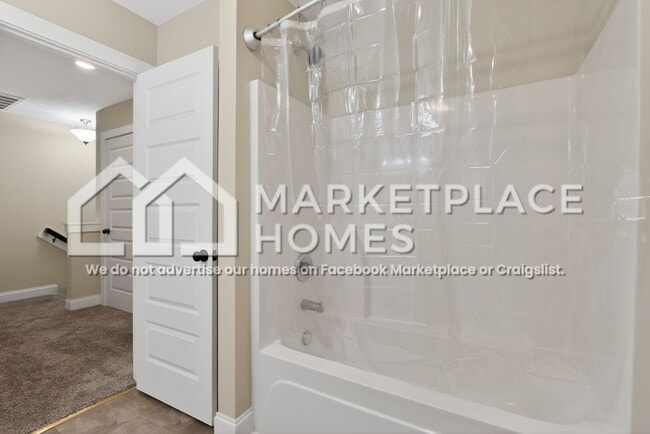 Building Photo - 112 Downsbury Rd