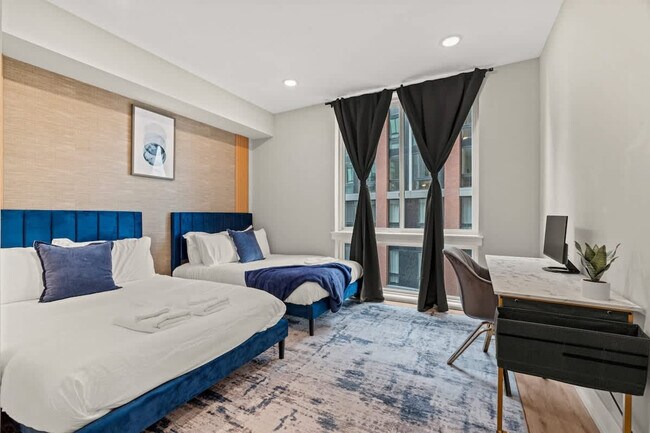 Building Photo - 916 N Delaware Ave