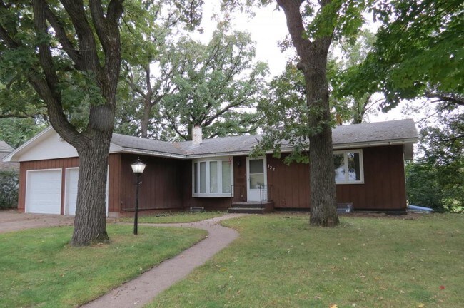 Primary Photo - 722 Highland