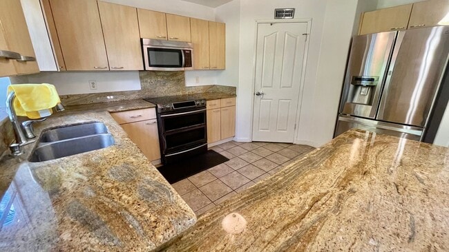 Building Photo - Single Family Home in Royale Kunia Available the end of July!
