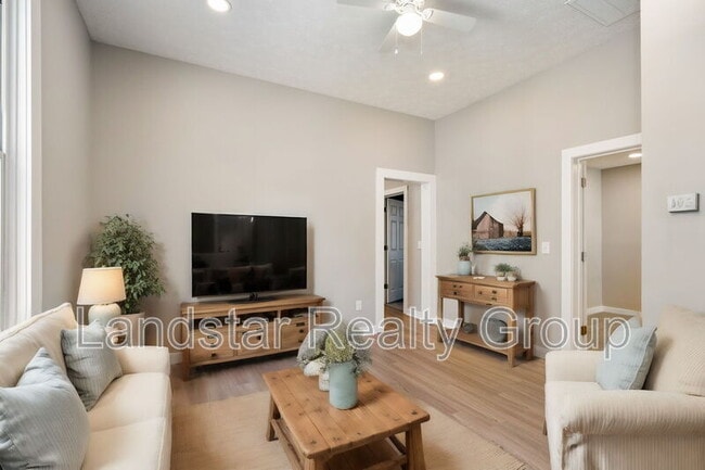 Building Photo - 4013 S 2nd St