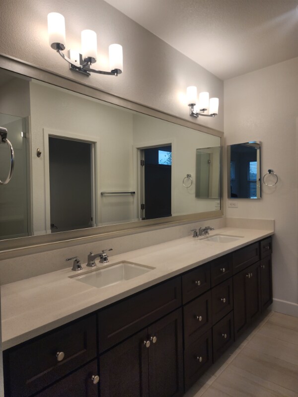 Building Photo - 337 W Phelps Dr