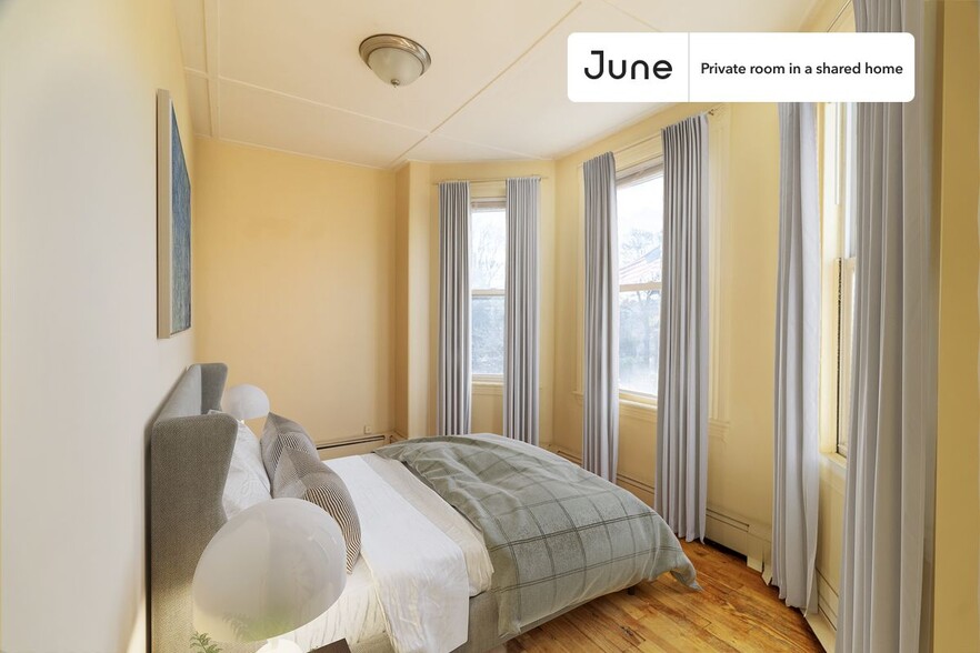 Primary Photo - Private bedroom in 4 bed/1 bath Home