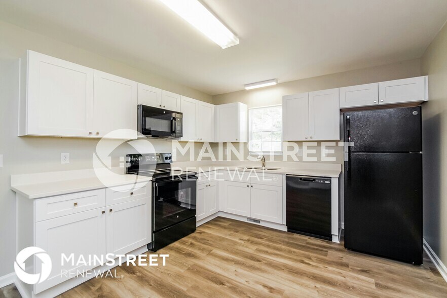 Building Photo - 400 Reid Cir