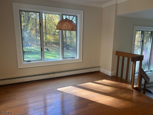 Building Photo - 102 Drakestown Rd