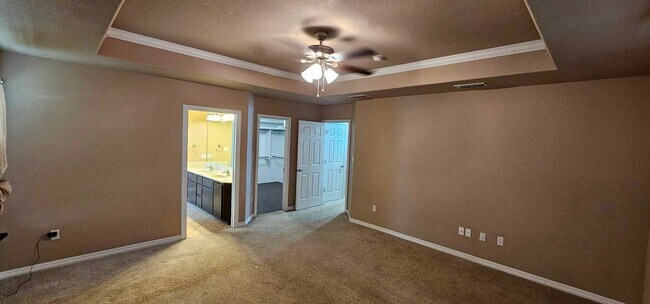 Building Photo - Beautiful 3 bedroom, 2 bath home for rent, Available to view 3/2/26