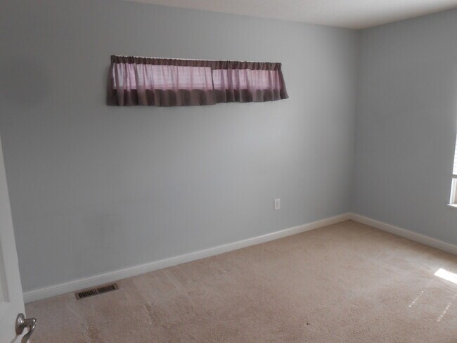 Building Photo - 8006 Caraway Ave