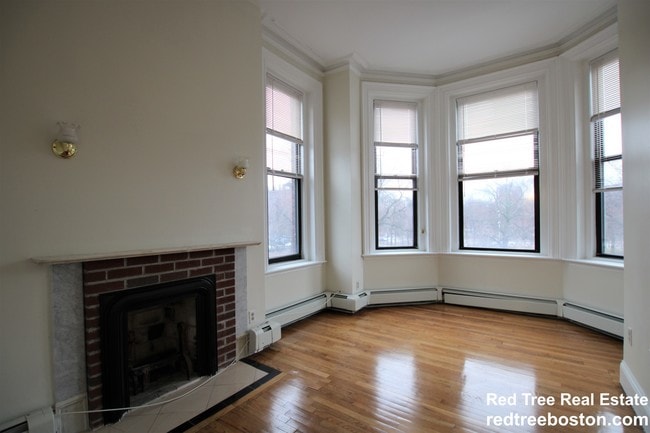 Primary Photo - 423 Shawmut Ave