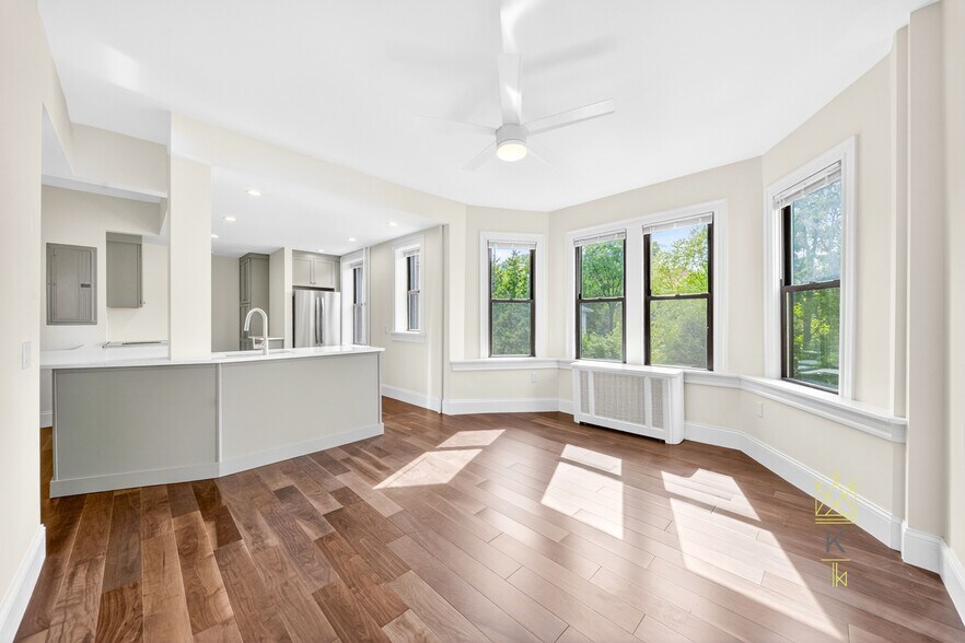 Building Photo - 34A Park St. Unit 1B
