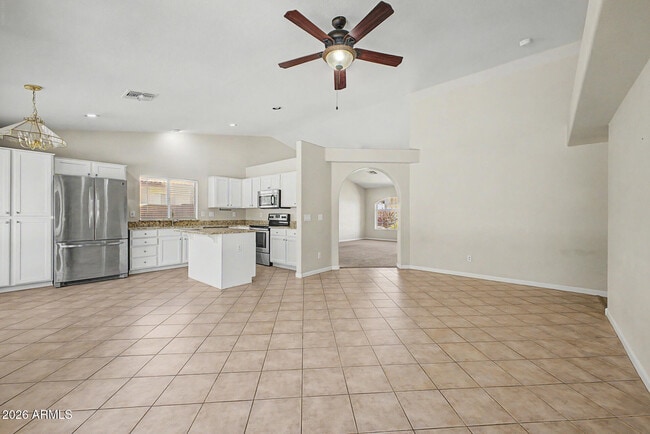 Building Photo - 8752 W Melinda Ln
