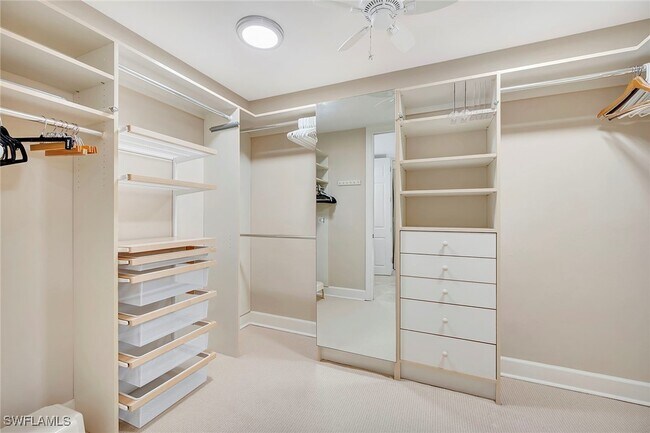 Building Photo - 1004 5th St S