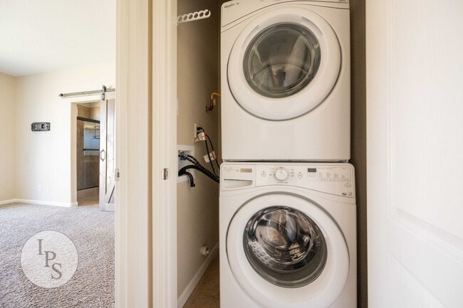 Building Photo - Copper Eastside Home, 2BR/2BA, CUSD, Gated...