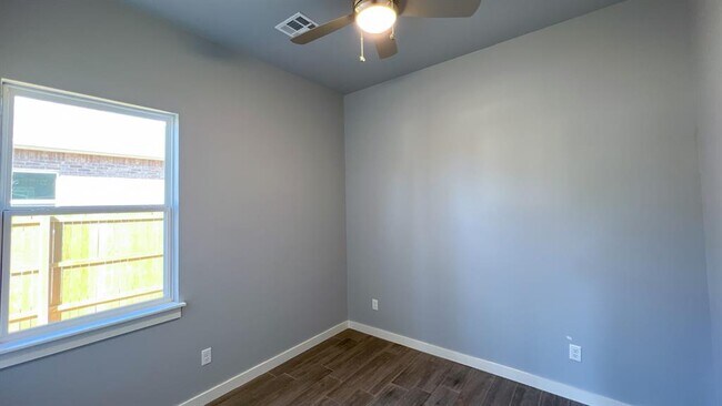 Building Photo - 424 Remington Ave
