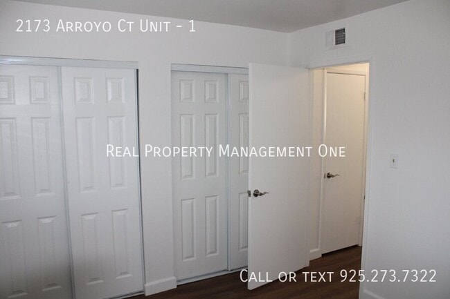 Building Photo - 2173 Arroyo Ct