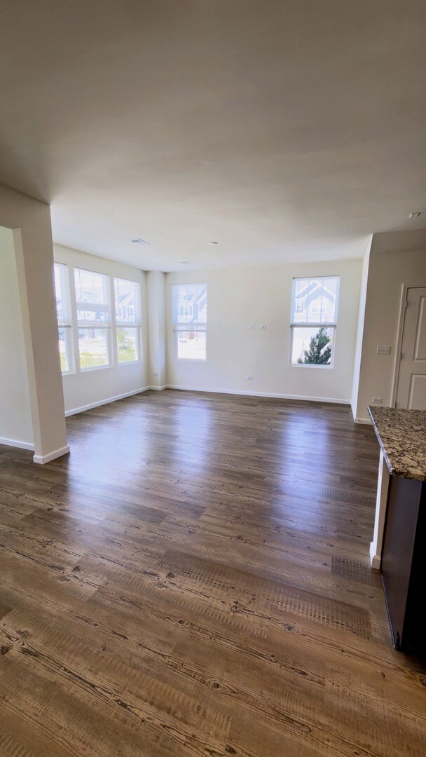 Building Photo - 659 Switchgrass Wy