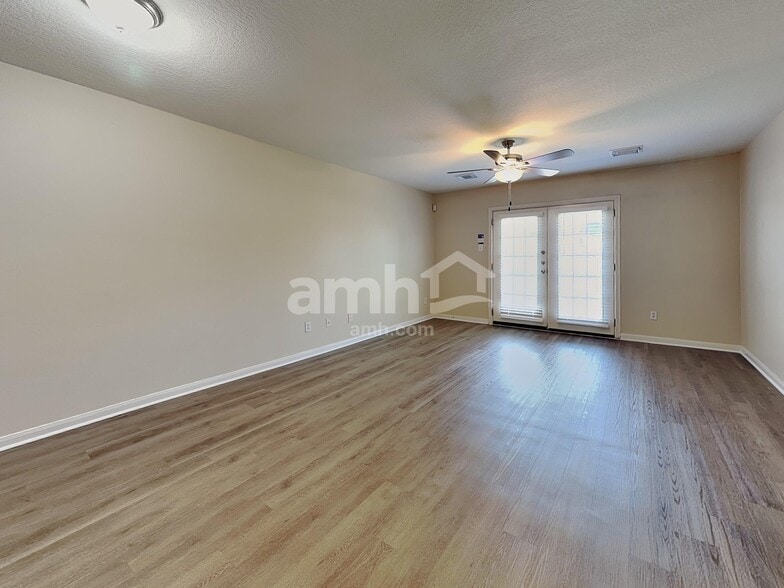 Building Photo - 11814 E Galwan Cir