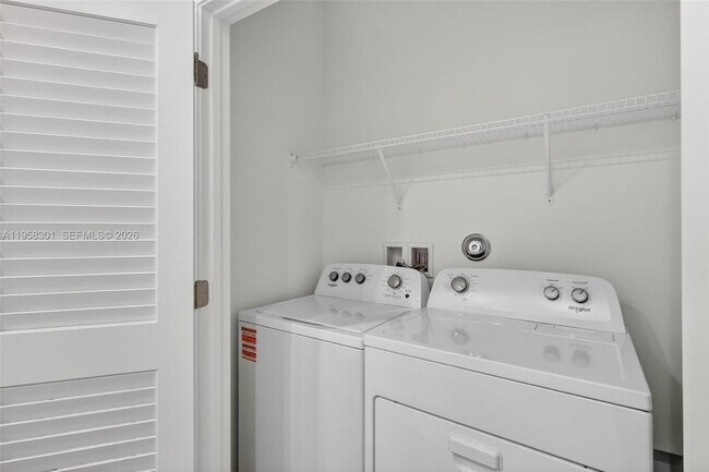 Building Photo - 3595 NW Solange Ct