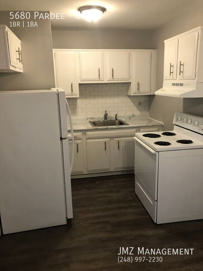 Building Photo - 5680 Pardee-Unit 1