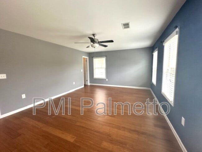 Building Photo - 348 Woodmill Cir