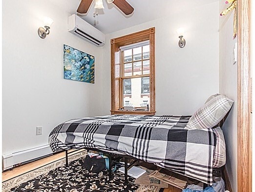 Building Photo - 16 S Russell St