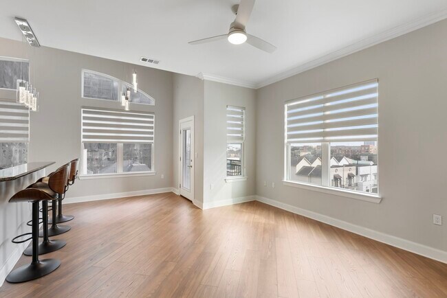 Building Photo - 1010 Rosine St