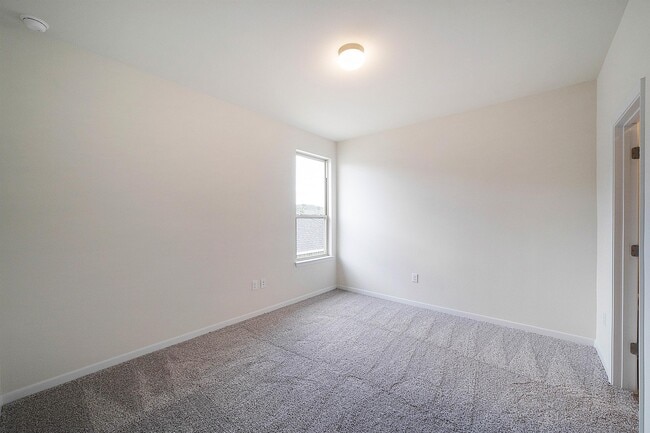 Building Photo - 17217 Adoro Dr