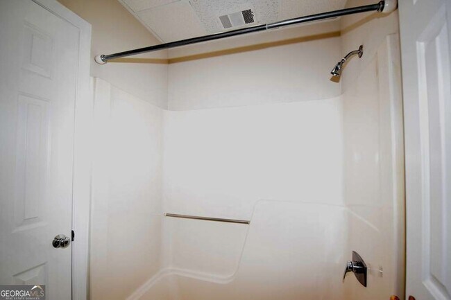 Building Photo - 1421 W Peachtree St NE