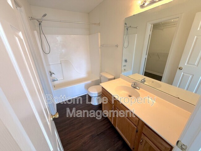 Building Photo - 8821 Cameron Spring Rd