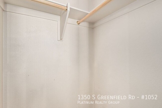 Building Photo - 1350 S Greenfield Rd