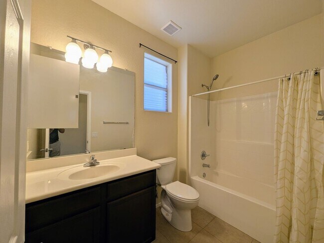Building Photo - 3731 W St Kateri Dr