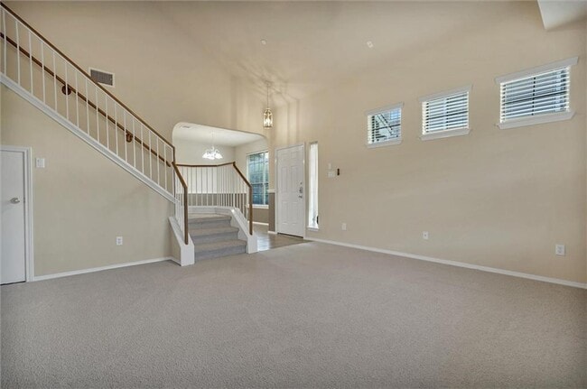 Building Photo - 9201 Brodie Ln
