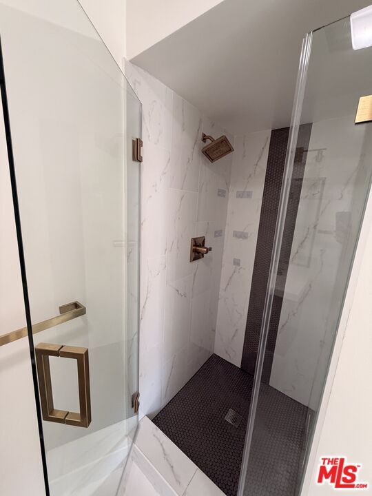 Building Photo - 1609 Veteran Ave