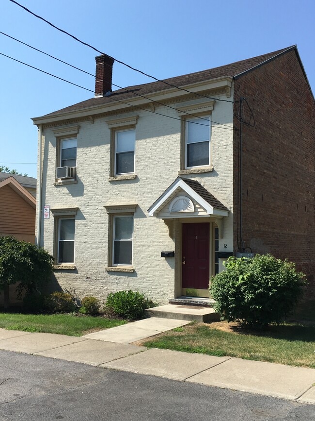 Building Photo - 12 Corning St