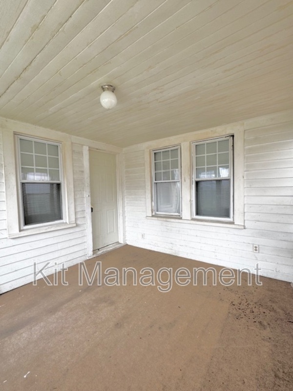 Building Photo - 3821 Martha Ave