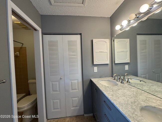 Building Photo - 1471 Sheafe Ave NE