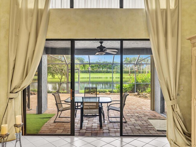 Building Photo - 10122 Spyglass Way