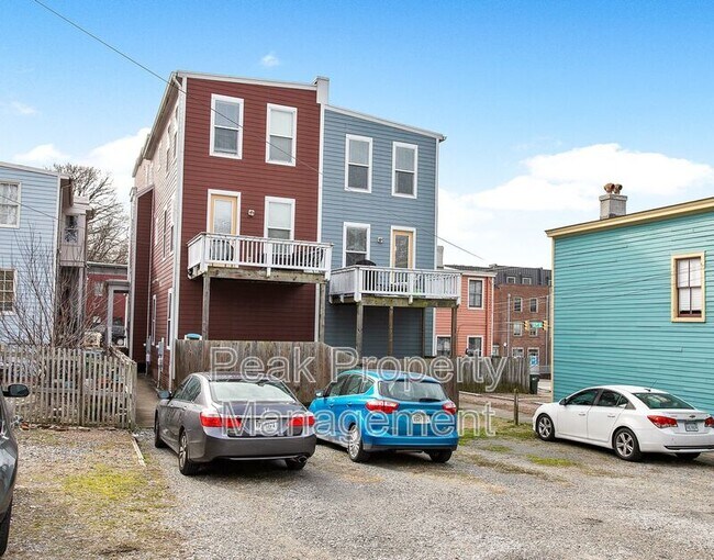 Building Photo - 2104 E Broad St