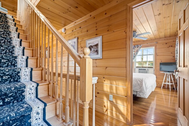 Building Photo - 2 Traynor St