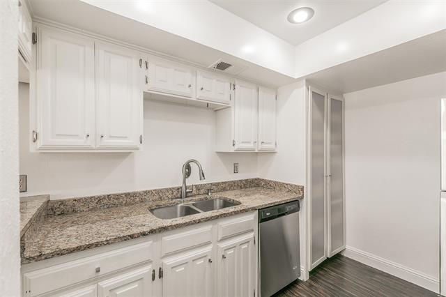 Building Photo - 2916 Pegasus Dr