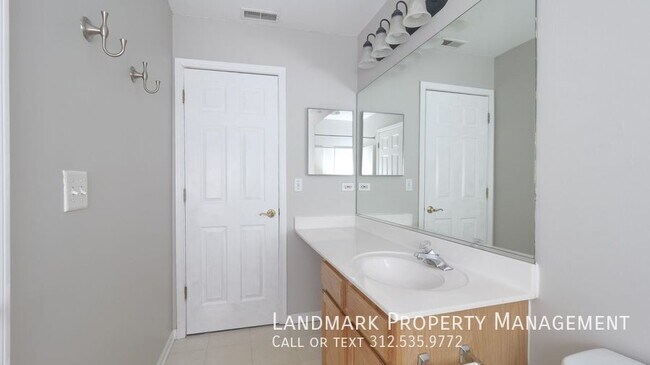 Building Photo - 110 Enclave Cir