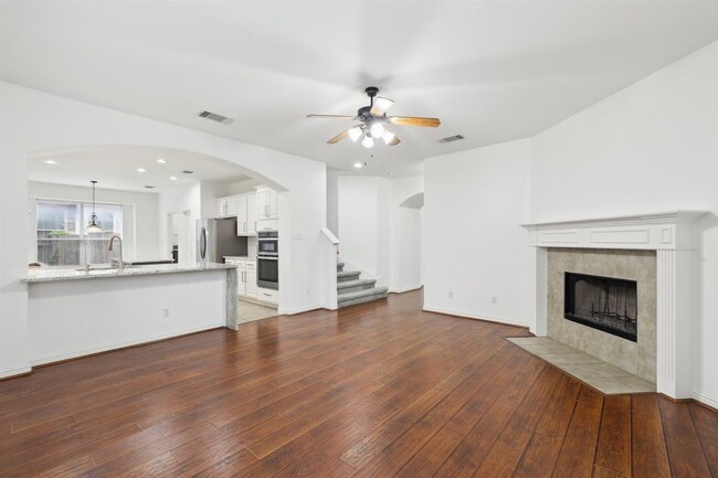 Building Photo - 1025 Horne Dr