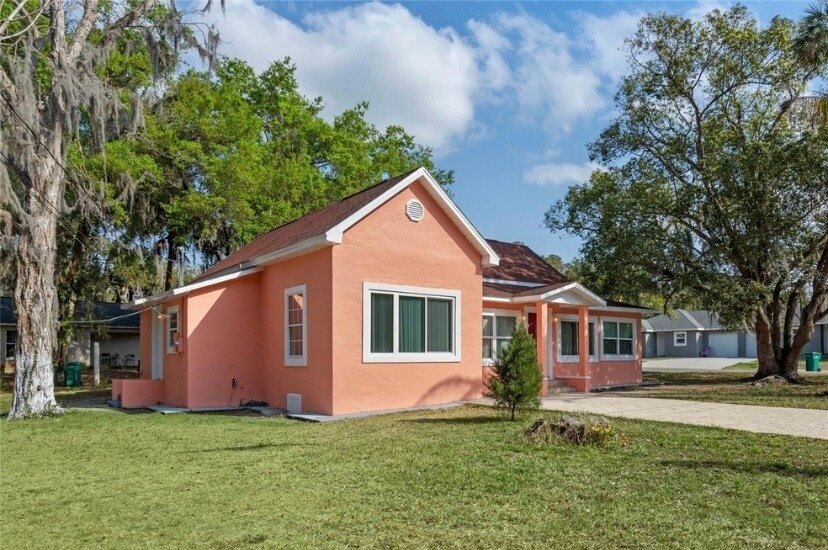 Building Photo - 308 N Prescott St