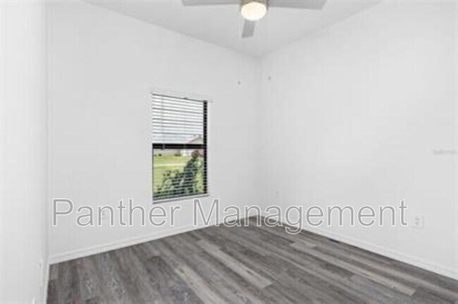 Building Photo - 24503 Zephyr Ct