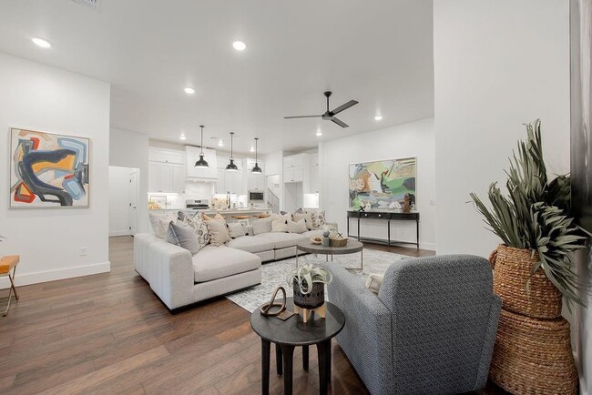 Building Photo - 7917 Behr Dr